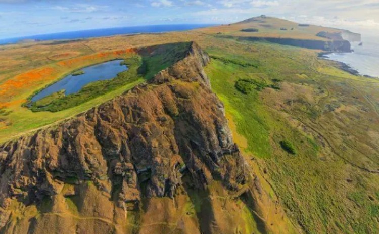 Cerro Rano Raraku