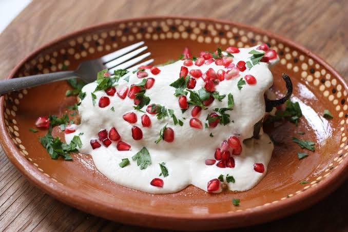 Chiles en Nogada